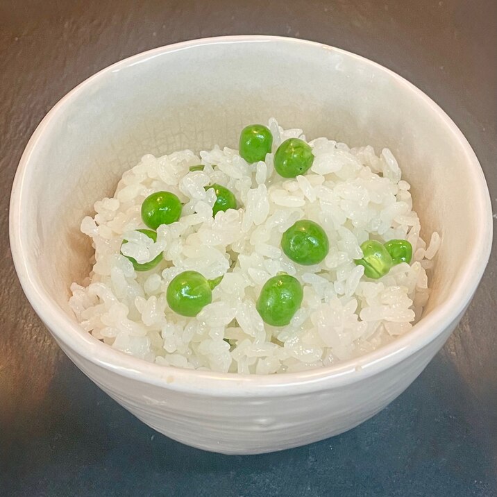 下茹で無しで色鮮やか♡グリーンピースの豆ごはん
